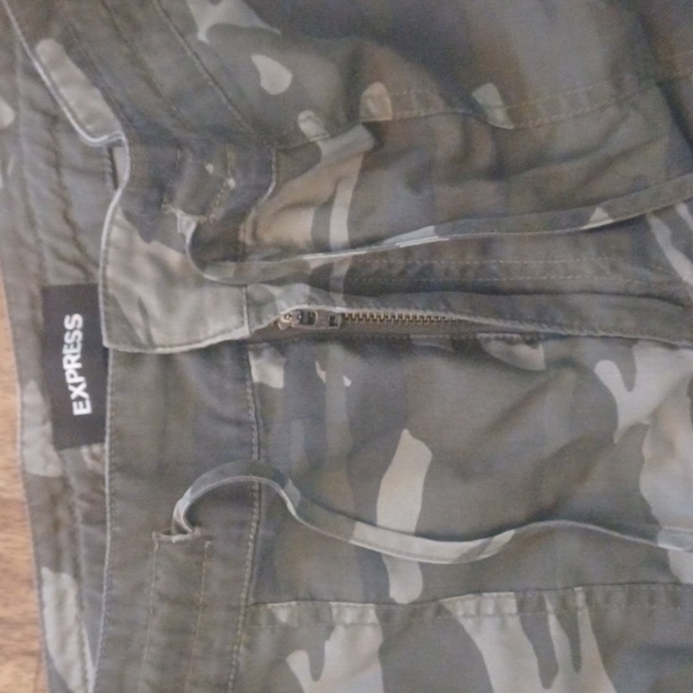 Express pants size 6 - Picture 3 of 11